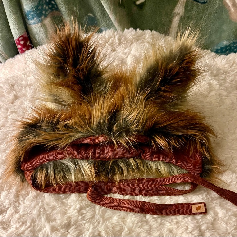 Native Fable Fox Bonnet - Picture 5 of 10